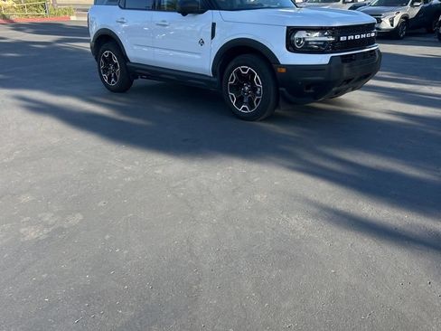 Used 2025 Ford Bronco Sport Outer Banks w/ Outer Banks Tech Package+ AWD/4WD image 5