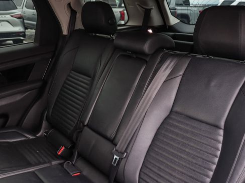 Used 2020 Land Rover Discovery Sport S image 19