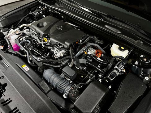 Certified 2025 Toyota Camry LE image 11