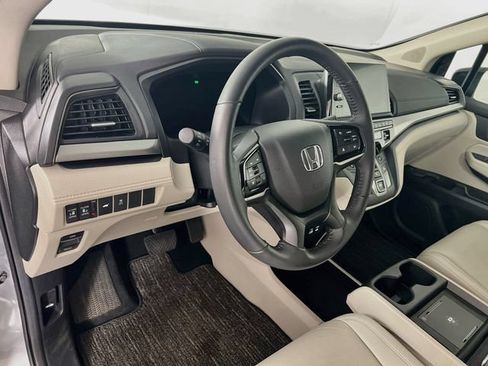 Certified 2026 Honda Odyssey EX-L image 12