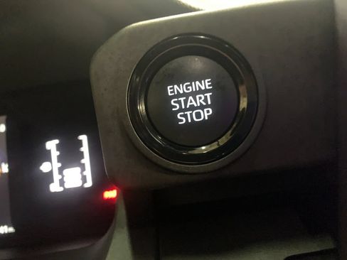 Used 2024 Toyota Tacoma 2WD Double Cab image 25
