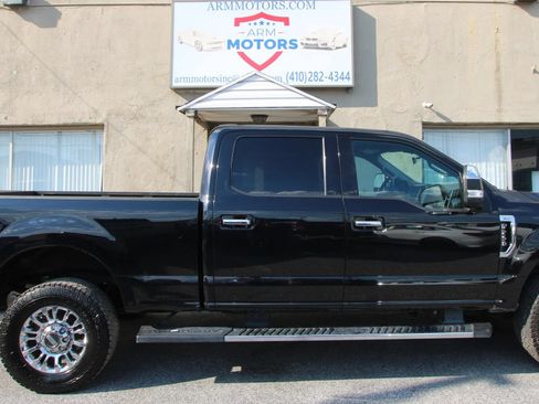 Used 2021 Ford F250 XLT w/ XLT Premium Package AWD/4WD image 4
