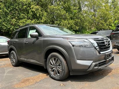 New 2025 Nissan Pathfinder SV