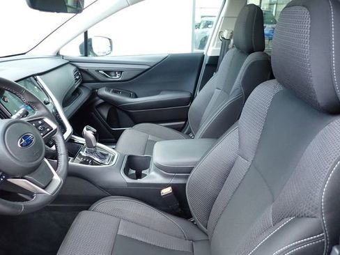 Used 2023 Subaru Outback Premium image 12