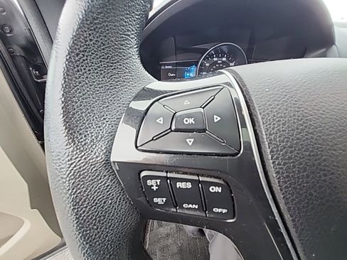 Used 2018 Ford Explorer Limited image 12