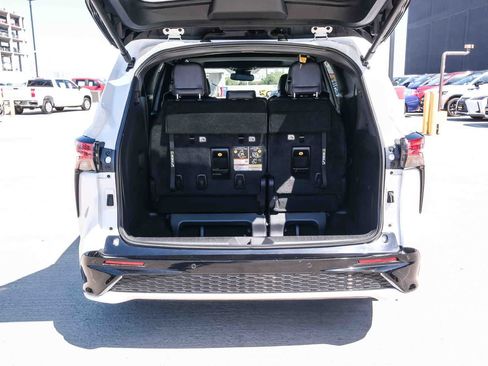 Certified 2023 Toyota Sienna XSE w/ XSE Plus Package FWD image 28