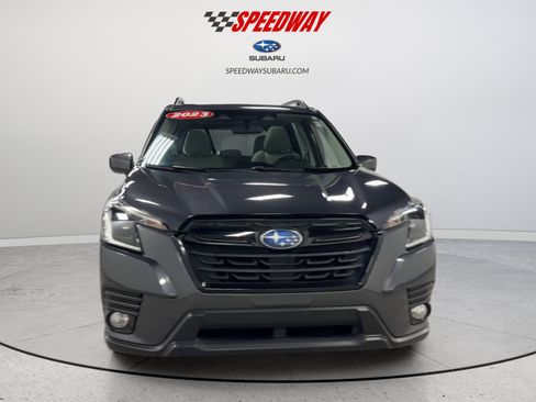 Used 2023 Subaru Forester Premium AWD/4WD image 13
