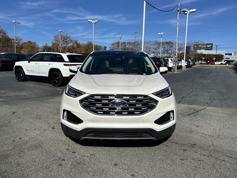Used 2019 Ford Edge Titanium w/ Equipment Group 301A image 4
