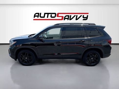 Used 2025 Honda Passport Black Edition image 4