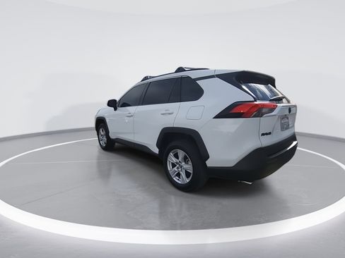 Used 2021 Toyota RAV4 XLE image 6