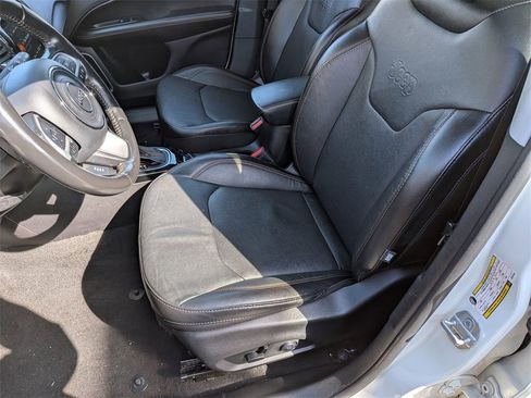 Used 2021 Jeep Compass Limited image 19