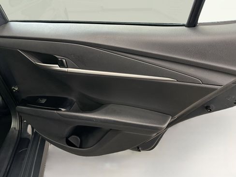 Used 2025 Toyota Camry LE image 31