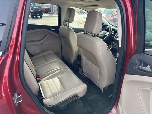 Used 2019 Ford Escape Titanium image 33