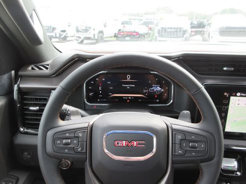 New 2026 GMC Sierra 1500 AT4 w/ AT4 Premium Package AWD/4WD image 23