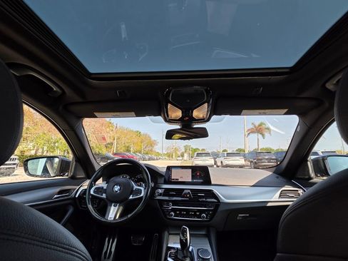 Used 2019 BMW 540i xDrive w/ M Sport Package image 19