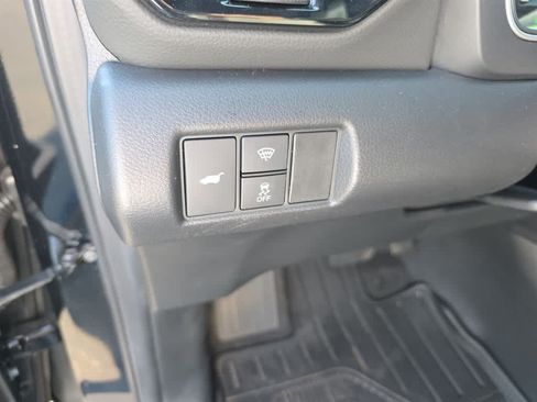 Certified 2025 Honda Pilot Black Edition image 32