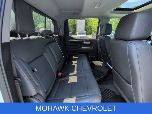 Used 2025 Chevrolet Silverado 1500 LTZ w/ LTZ Premium Package AWD/4WD image 28