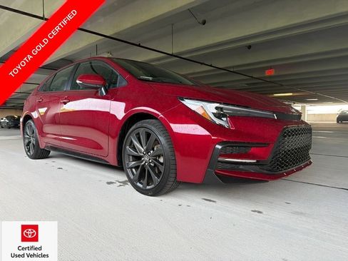 Used 2026 Toyota Corolla SE FWD image 1