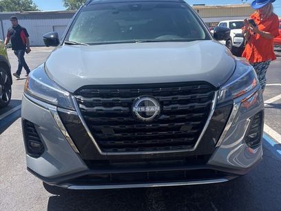 Certified 2023 Nissan Kicks SR
