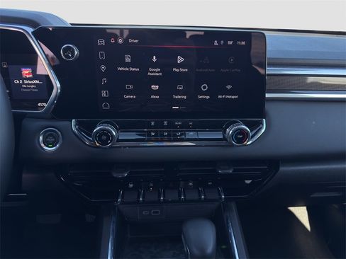 Used 2025 GMC Canyon Elevation image 16