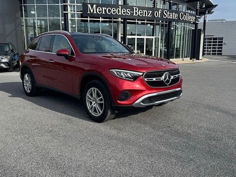Used 2023 Mercedes-Benz GLC 300 4MATIC image 1