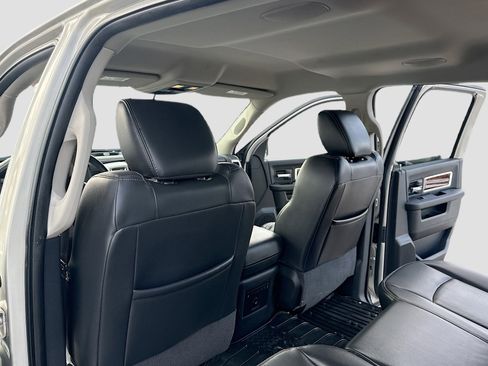 Used 2010 Dodge Ram 1500 Truck Laramie image 6