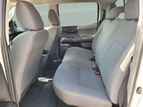 Used 2022 Toyota Tacoma SR image 10