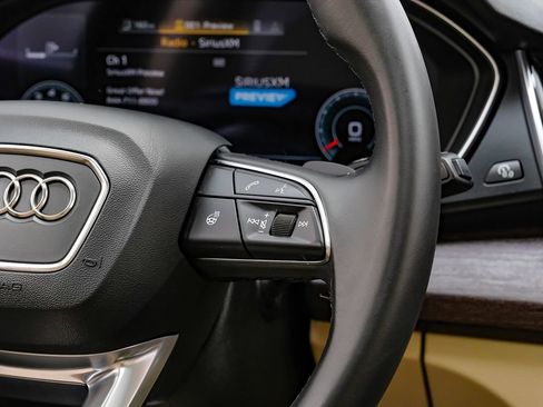 Used 2021 Audi Q5 Prestige w/ Prestige Package image 16