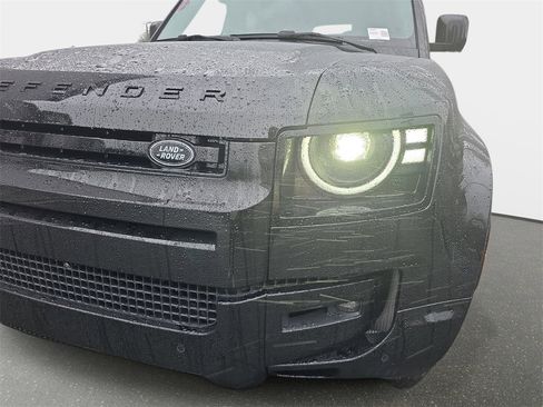 New 2026 Land Rover Defender 110 V8 image 34
