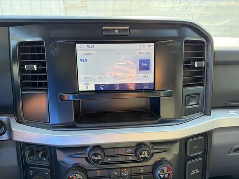 Used 2025 Ford F250 XLT image 12