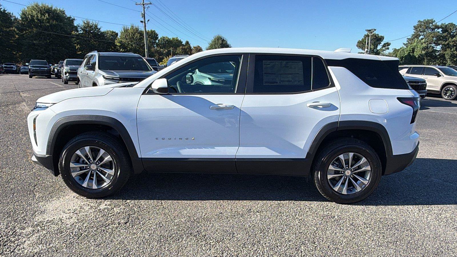 New 2027 Chevrolet Equinox LT w/ Convenience Package II FWD image 10