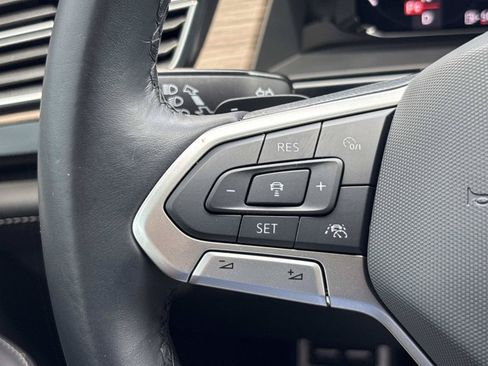 Used 2024 Volkswagen Atlas SEL Premium R-Line AWD/4WD image 30