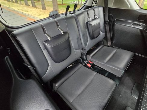 Used 2017 Lexus GX 460 Luxury w/ Preferred Accessory Package AWD/4WD image 17