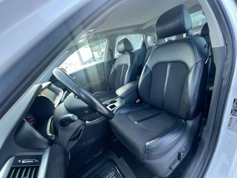 Used 2019 Kia Optima S w/ S Panoramic Sunroof Package image 11