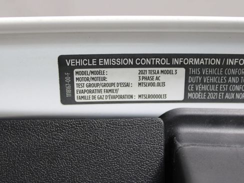 Used 2021 Tesla Model 3 Standard Range Plus RWD image 29