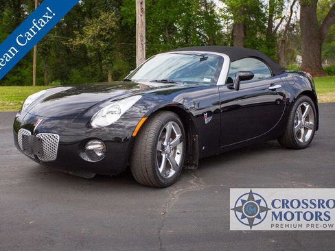 Used 2006 Pontiac Solstice Convertible w/ Premium Package image 1