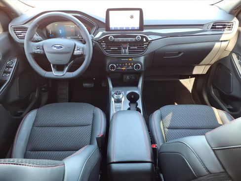 Used 2025 Ford Escape ST-Line w/ Equipment Group 301A image 8