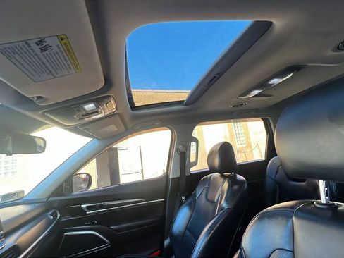 Used 2020 Kia Telluride S image 28