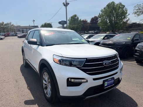 Used 2023 Ford Explorer XLT w/ Equipment Group 202A AWD/4WD image 12
