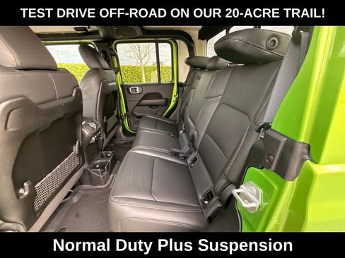 New 2026 Jeep Gladiator Sahara image 25