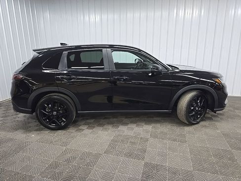 Used 2023 Honda HR-V Sport image 2