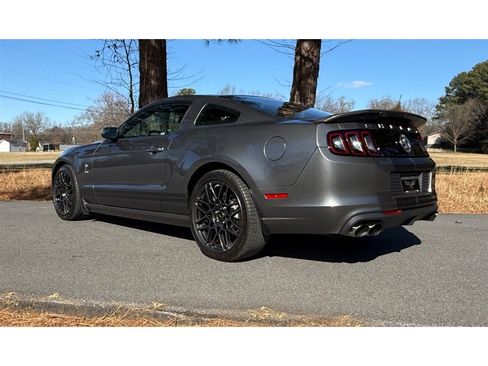 Used 2013 Ford Mustang Shelby GT500 image 22