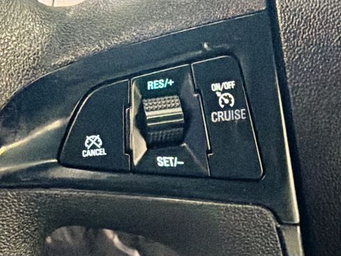 Used 2013 Chevrolet Equinox LS AWD/4WD image 16