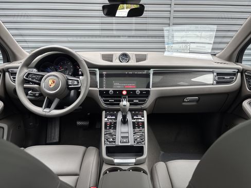 New 2026 Porsche Macan AWD/4WD image 12