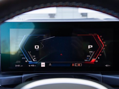 Used 2023 BMW M2 image 13