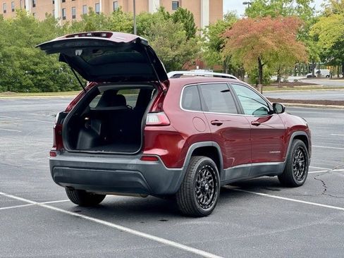 Used 2019 Jeep Cherokee Latitude w/ Popular Appearance Group image 18