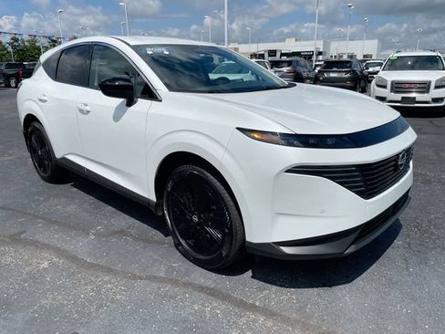 Used 2025 Nissan Murano SV FWD image 7