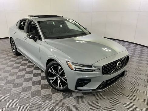Certified 2024 Volvo S60 B5 Plus AWD/4WD image 41