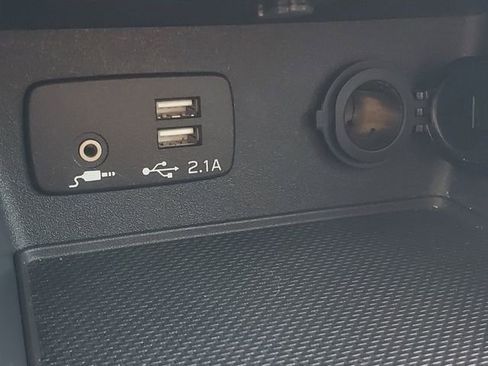 Used 2020 Subaru Forester Premium image 26