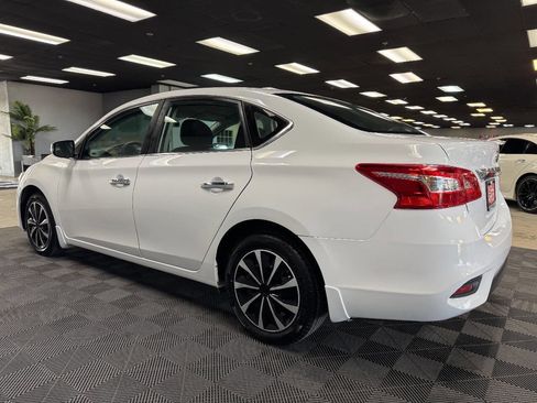 Used 2018 Nissan Sentra S image 8